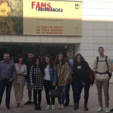 Estudiants d’Història Moderna de la UdL visiten l’exposició “Fams i abundàncies”
