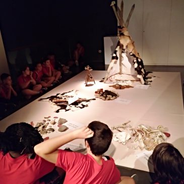Alumnes del col·legi Santa Anna descobreixen un campament Paleolític